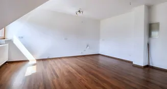 von_poll_real_estate_property_26125012_image_4