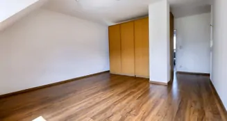 von_poll_real_estate_property_26125012_image_6