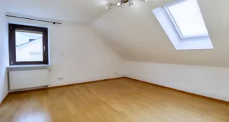 von_poll_real_estate_property_26125022_image_2