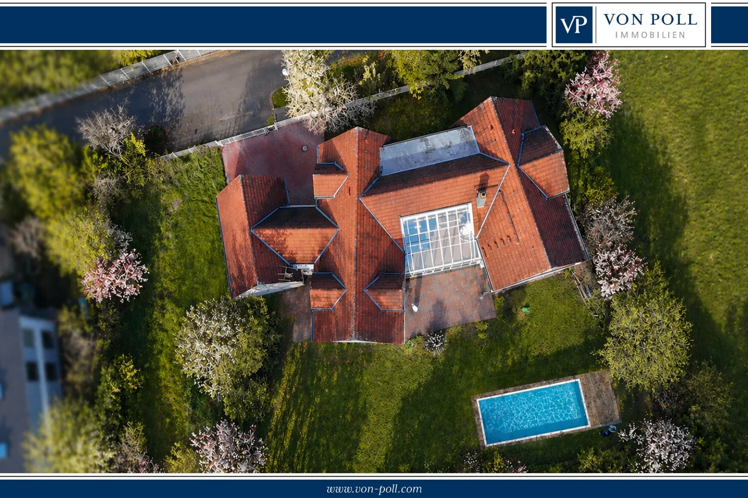 Wohnen ohne Limits: 430 m²-Refugium mit Pool und grenzenloser Freiheit