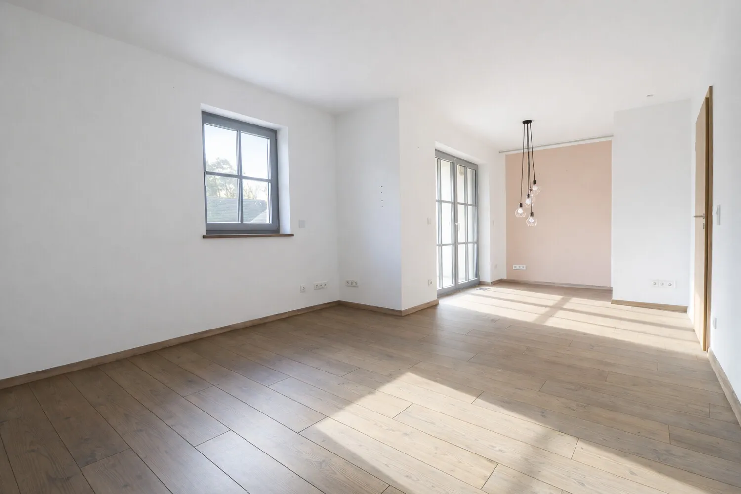 Schlafzimmer mit Balkon