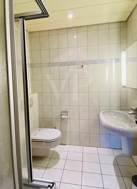 zweites Badezimmer UG