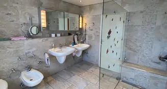 von_poll_real_estate_property_23049028A_image_16