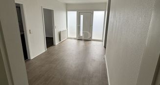 von_poll_real_estate_property_25049015_image_1