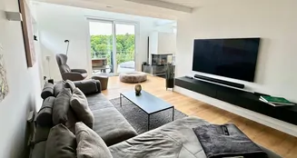 von_poll_real_estate_property_25049017_image_2