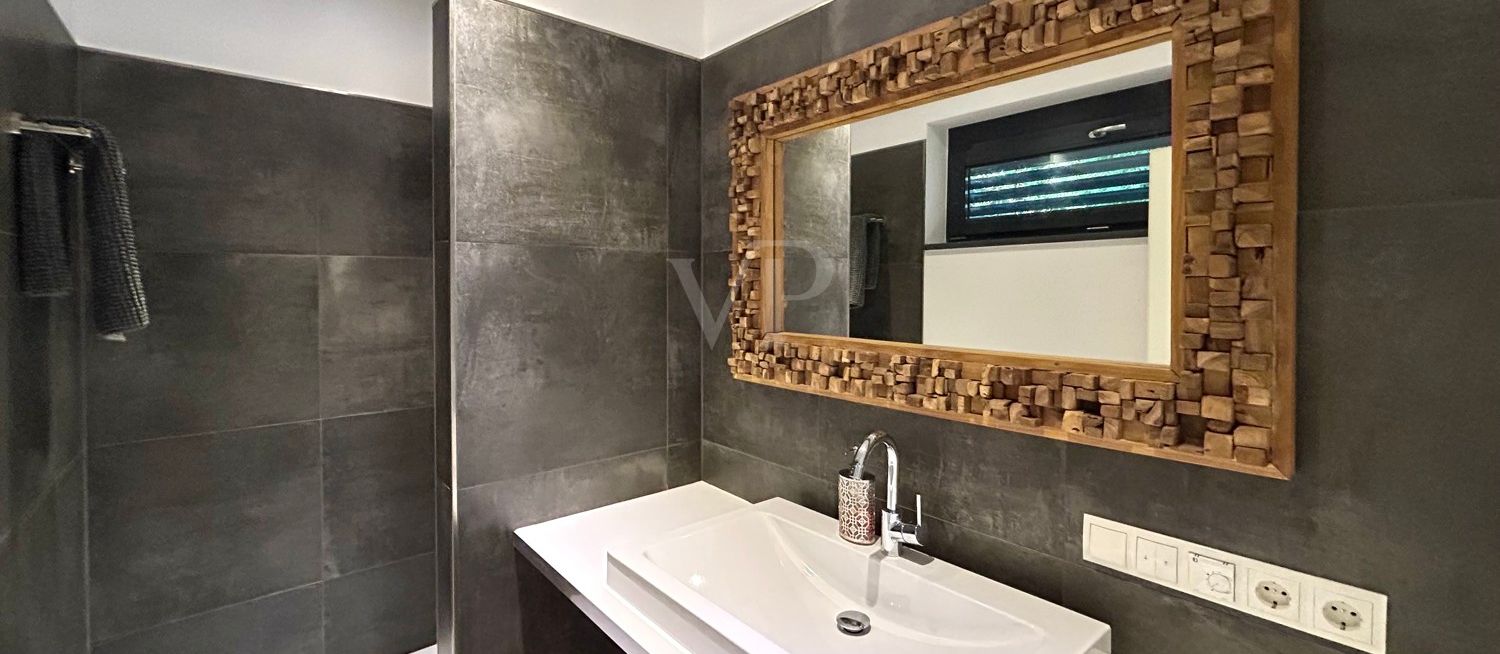 Badezimmer EG