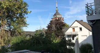 von_poll_real_estate_property_25049030_image_1