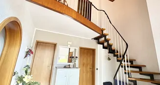 von_poll_real_estate_property_25049026_image_5