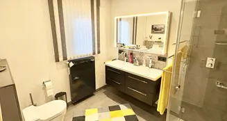 von_poll_real_estate_property_25049026_image_8