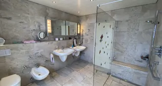 von_poll_real_estate_property_23049028B_image_7