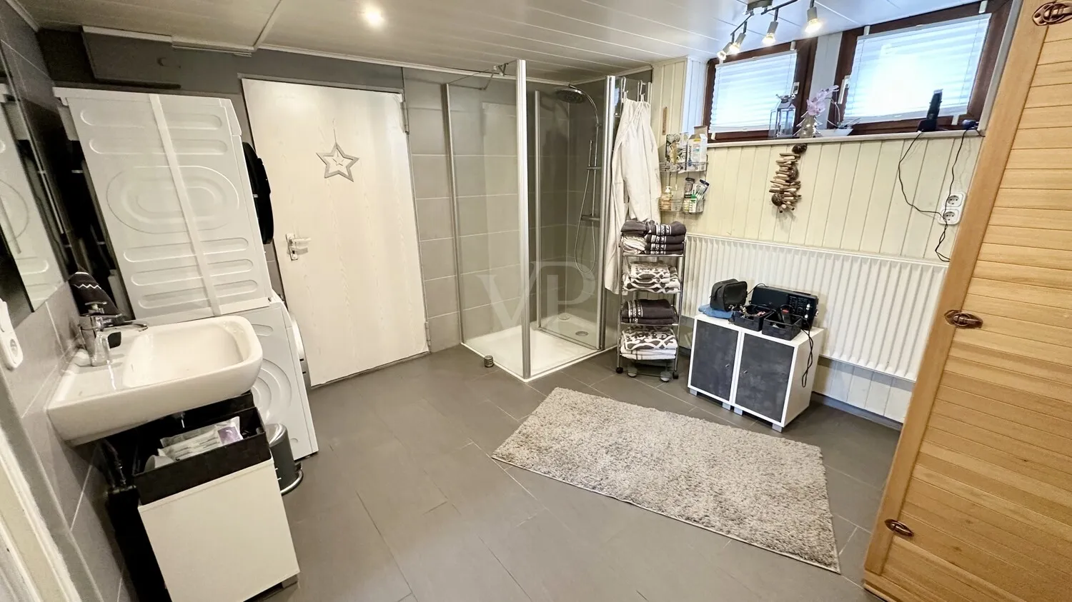Elternbadezimmer