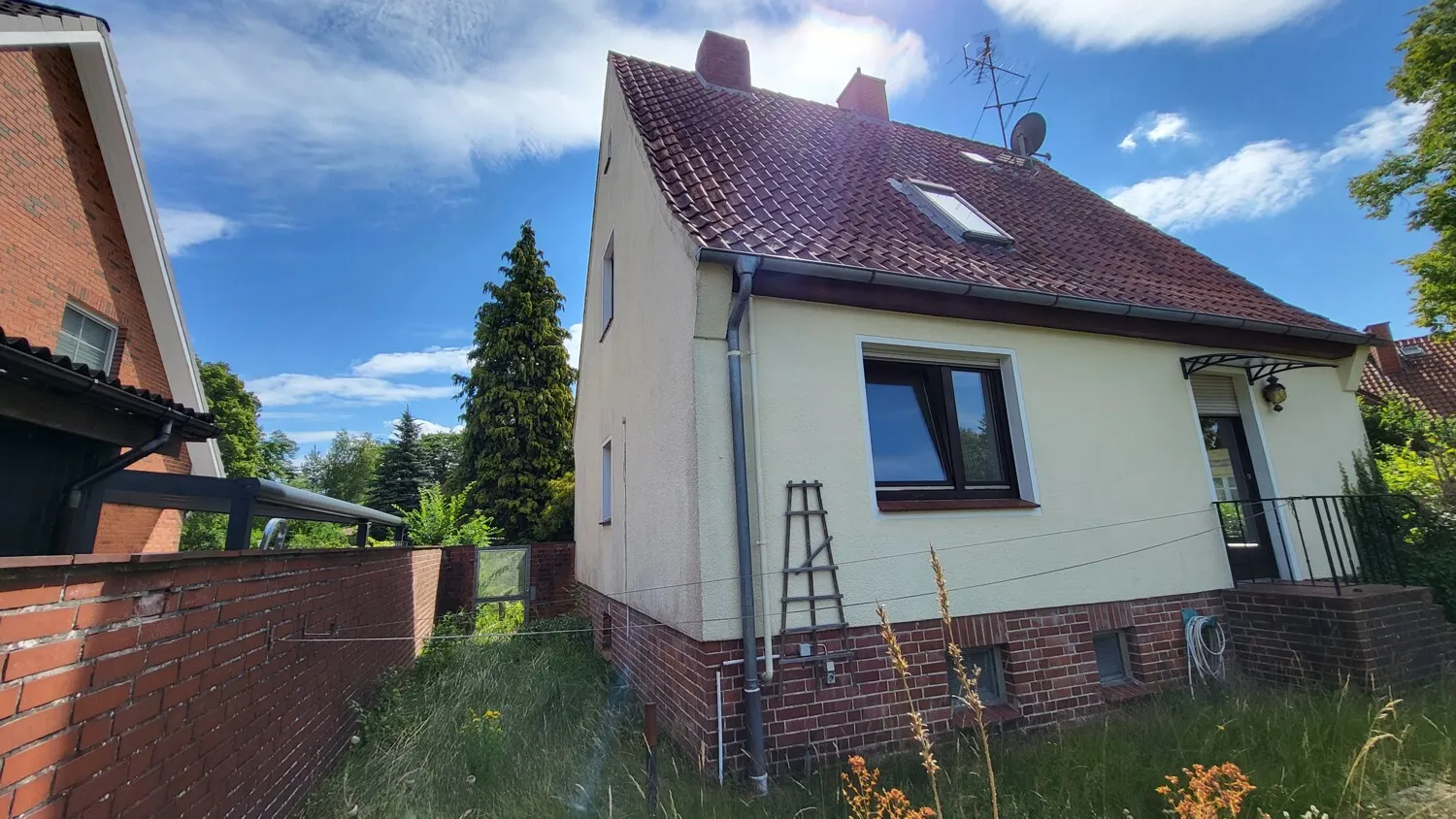 Giebel-/Seitenansicht