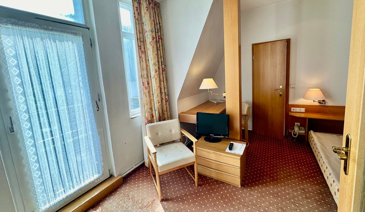 Zimmer Anbau DG