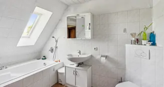 von_poll_real_estate_property_25205021_image_15