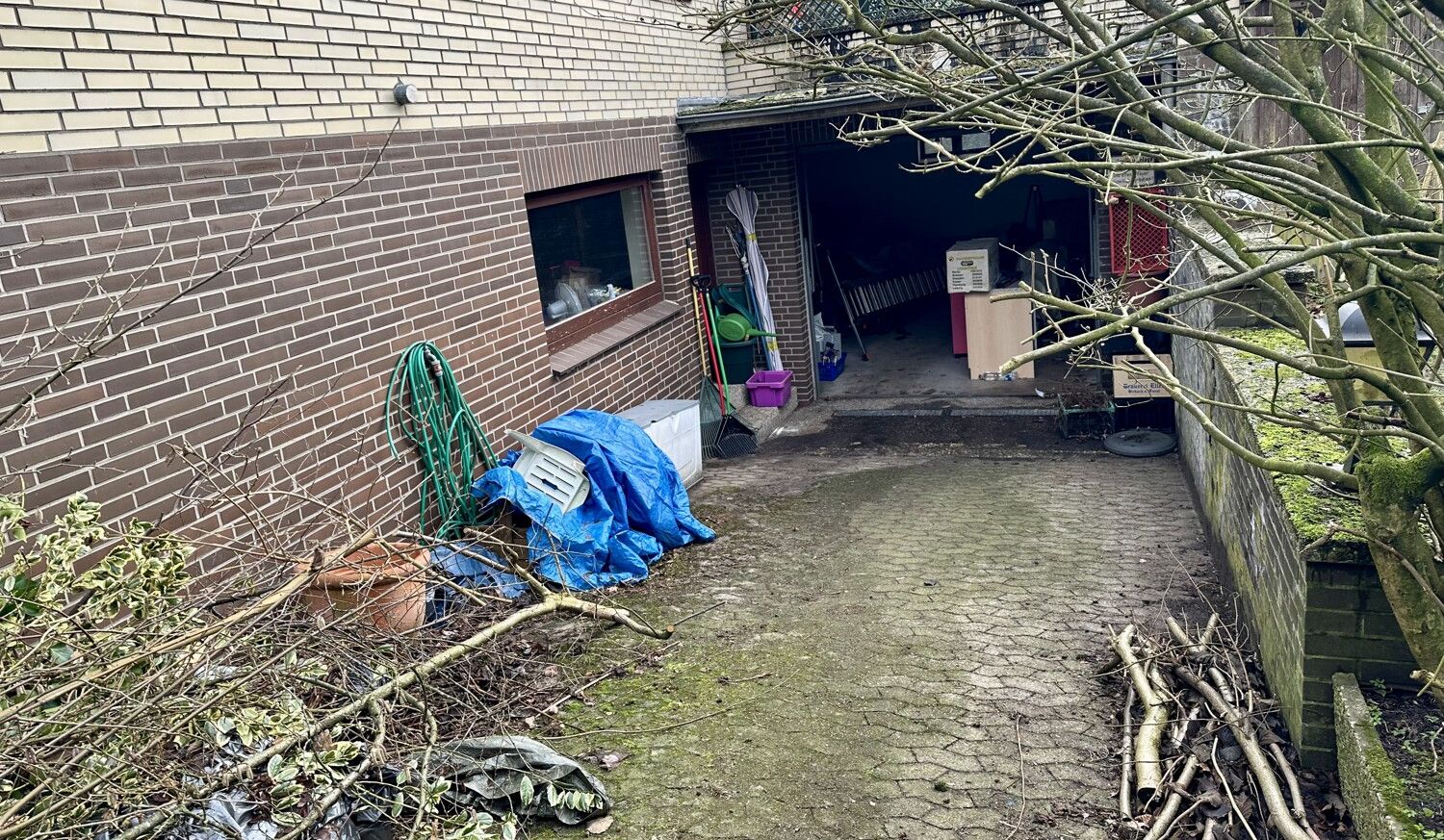 Zugang zum Keller