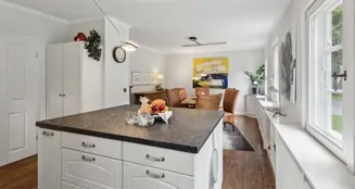 von_poll_real_estate_property_24205002_image_12