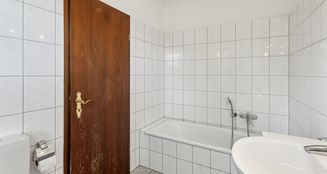 von_poll_real_estate_property_25205029_image_8