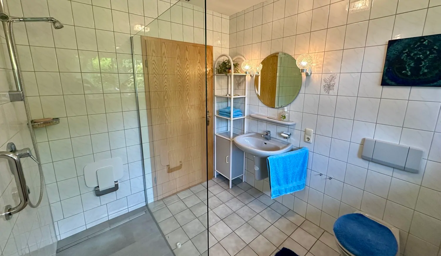 Duschbad im Erdgeschoss