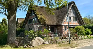 von_poll_real_estate_property_24205051_image_2