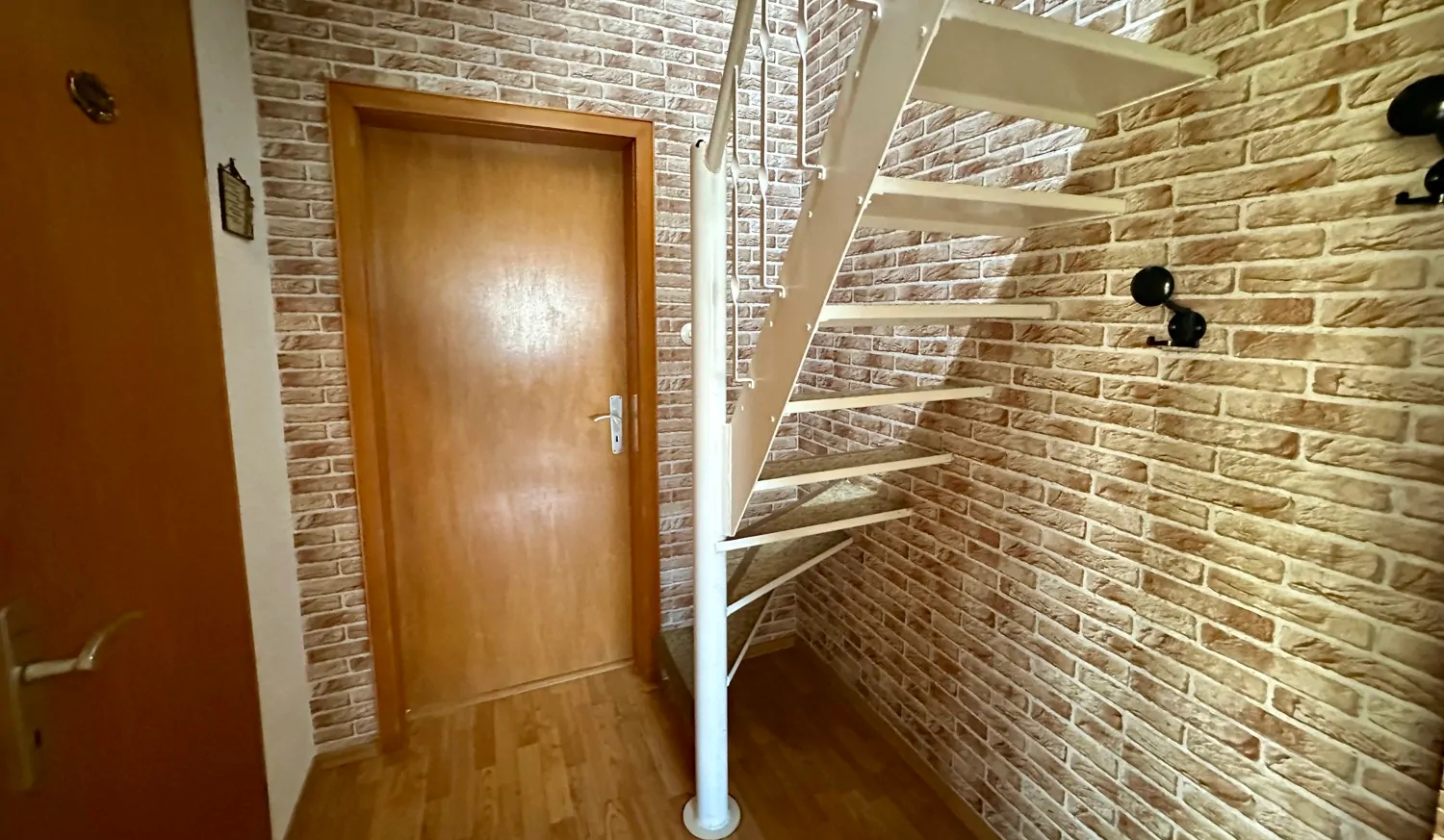 Treppe in das Dachgeschoss