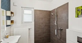 von_poll_real_estate_property_25205054_image_10