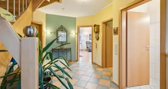 von_poll_real_estate_property_25205050_image_3