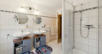 von_poll_real_estate_property_25205050_image_13