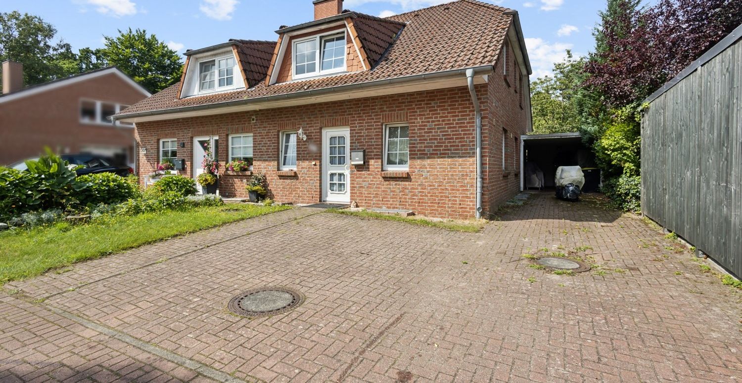Straßenansicht