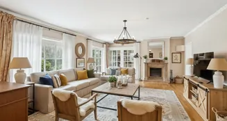 von_poll_real_estate_property_25205052_image_12