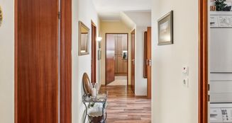 von_poll_real_estate_property_25205036_image_4