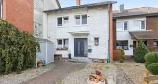 von_poll_real_estate_property_25205040_image_2