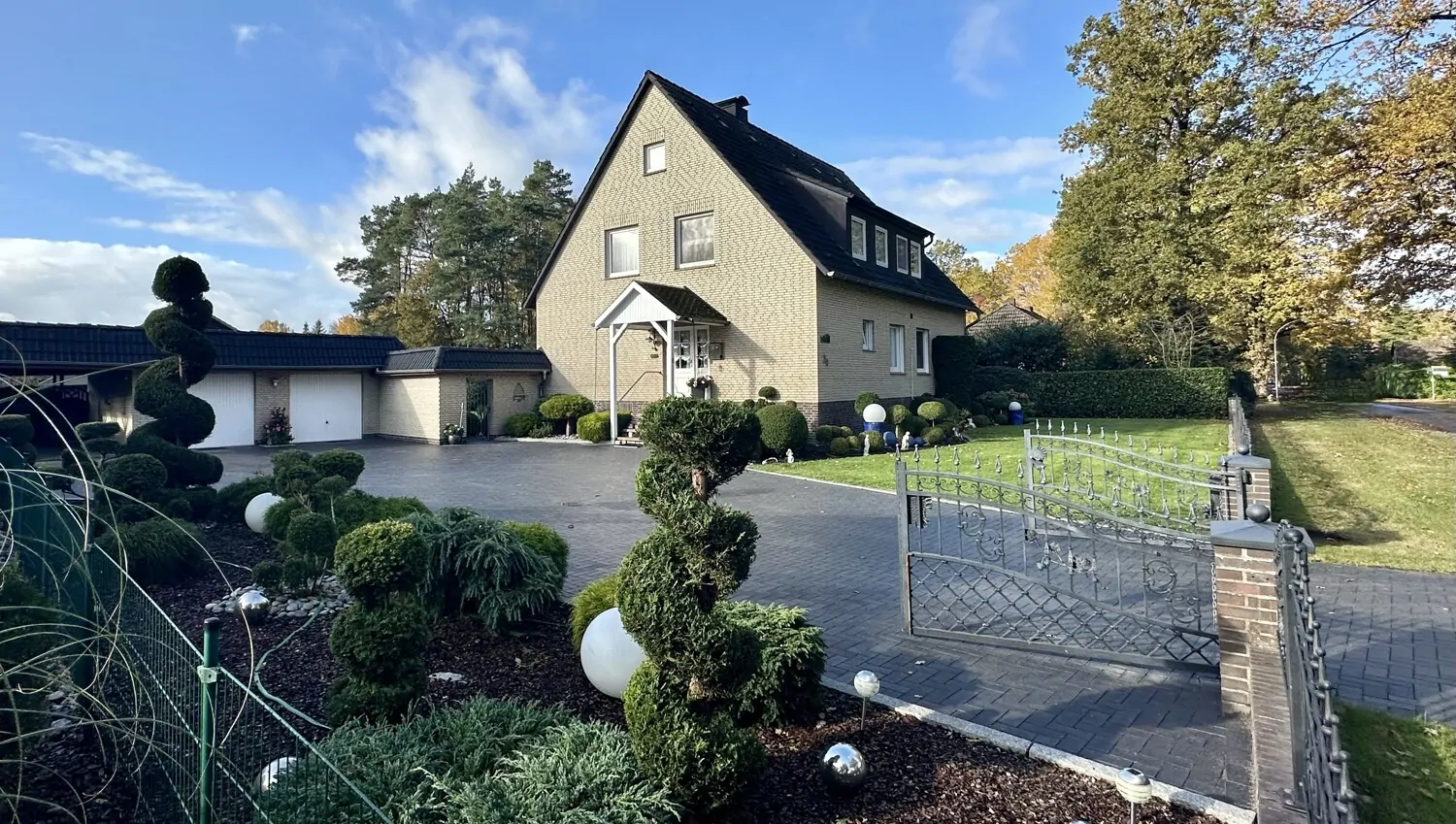 Ansicht von der Straße