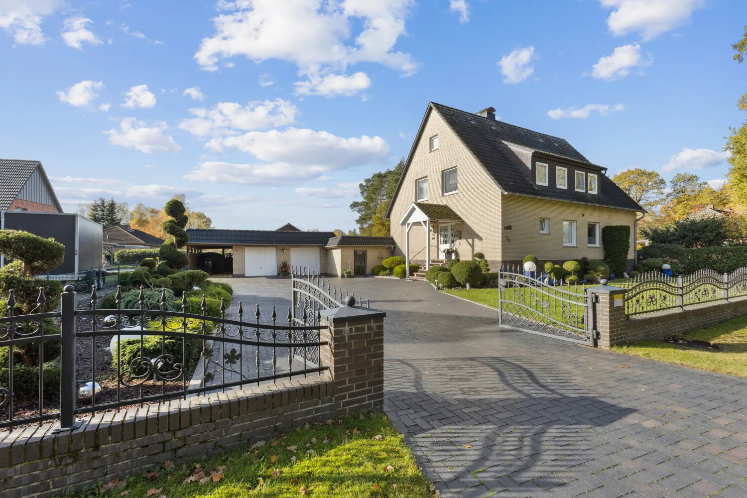 Großzügiges Zweifamilienhaus in ruhiger Lage – ideal für Familie, Vermietung oder Mehrgenerationen