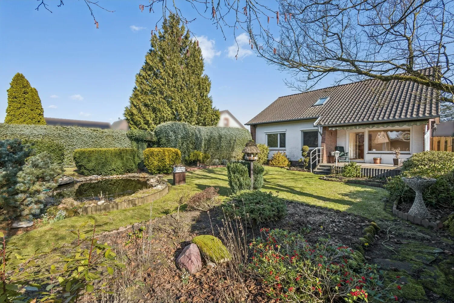 Familienfreundliches Einfamilienhaus mit Gartenparadies