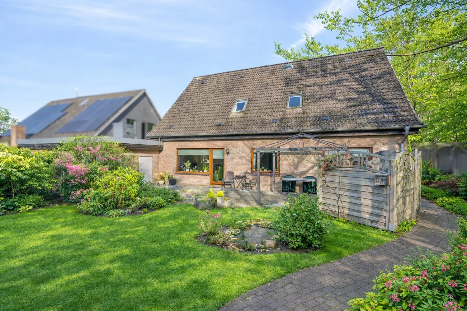 Blick vom Garten - Sommerimpression