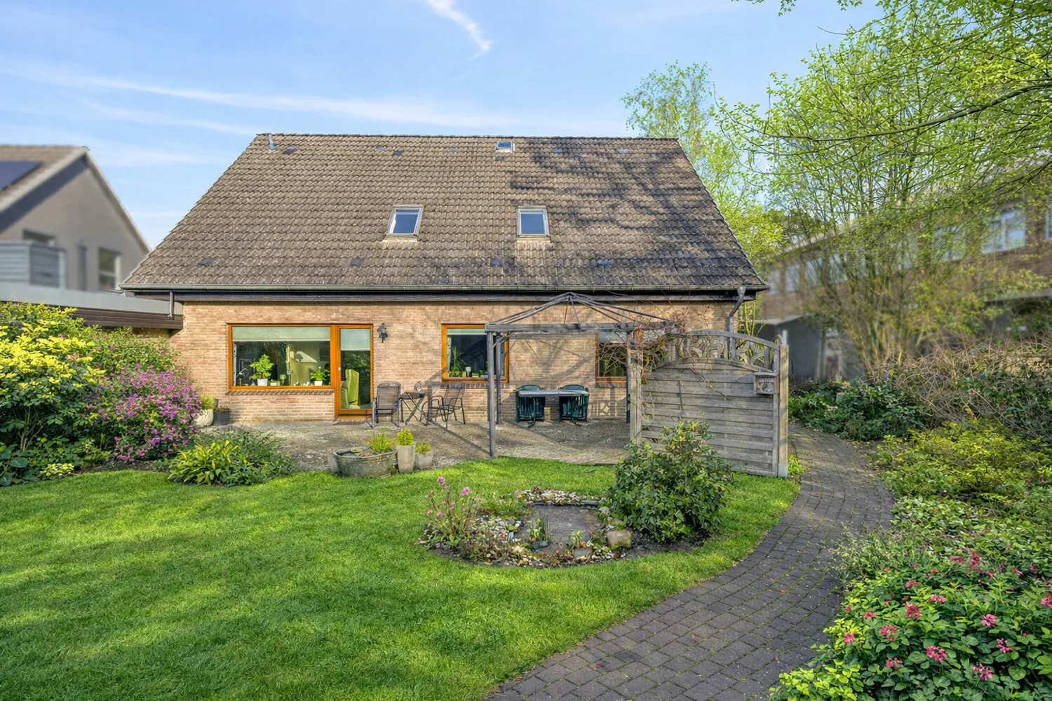 Blick vom Garten - Sommerimpression