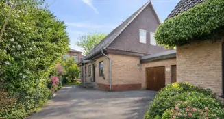 von_poll_real_estate_property_26205003_image_0