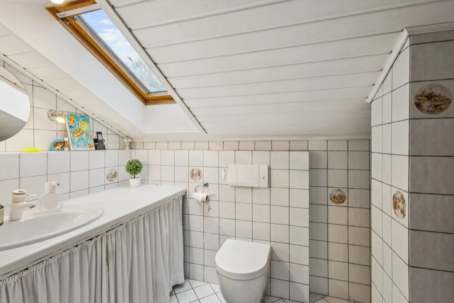 Wannenbad im Dachgeschoss