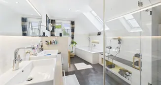 von_poll_real_estate_property_25085058_image_16