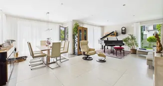 von_poll_real_estate_property_25085058_image_5