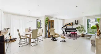 von_poll_real_estate_property_25085058_image_5