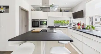 von_poll_real_estate_property_25085058_image_7