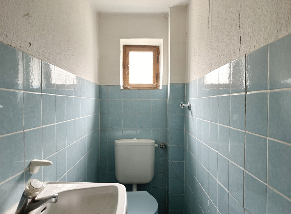 Altbau - Gäste-WC