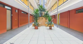 von_poll_real_estate_property_23085028_image_18