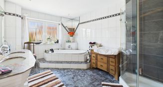 von_poll_real_estate_property_24085097_image_12
