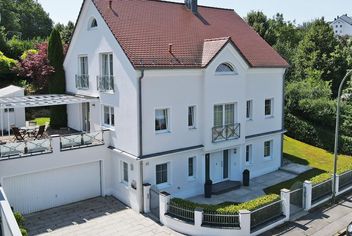 von Poll Immobilien GmbH