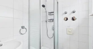 von_poll_real_estate_property_24085068_image_25