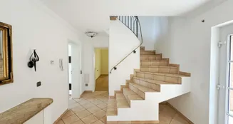 von_poll_real_estate_property_24085071_image_4