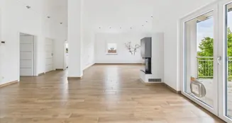 von_poll_real_estate_property_25085075_image_4