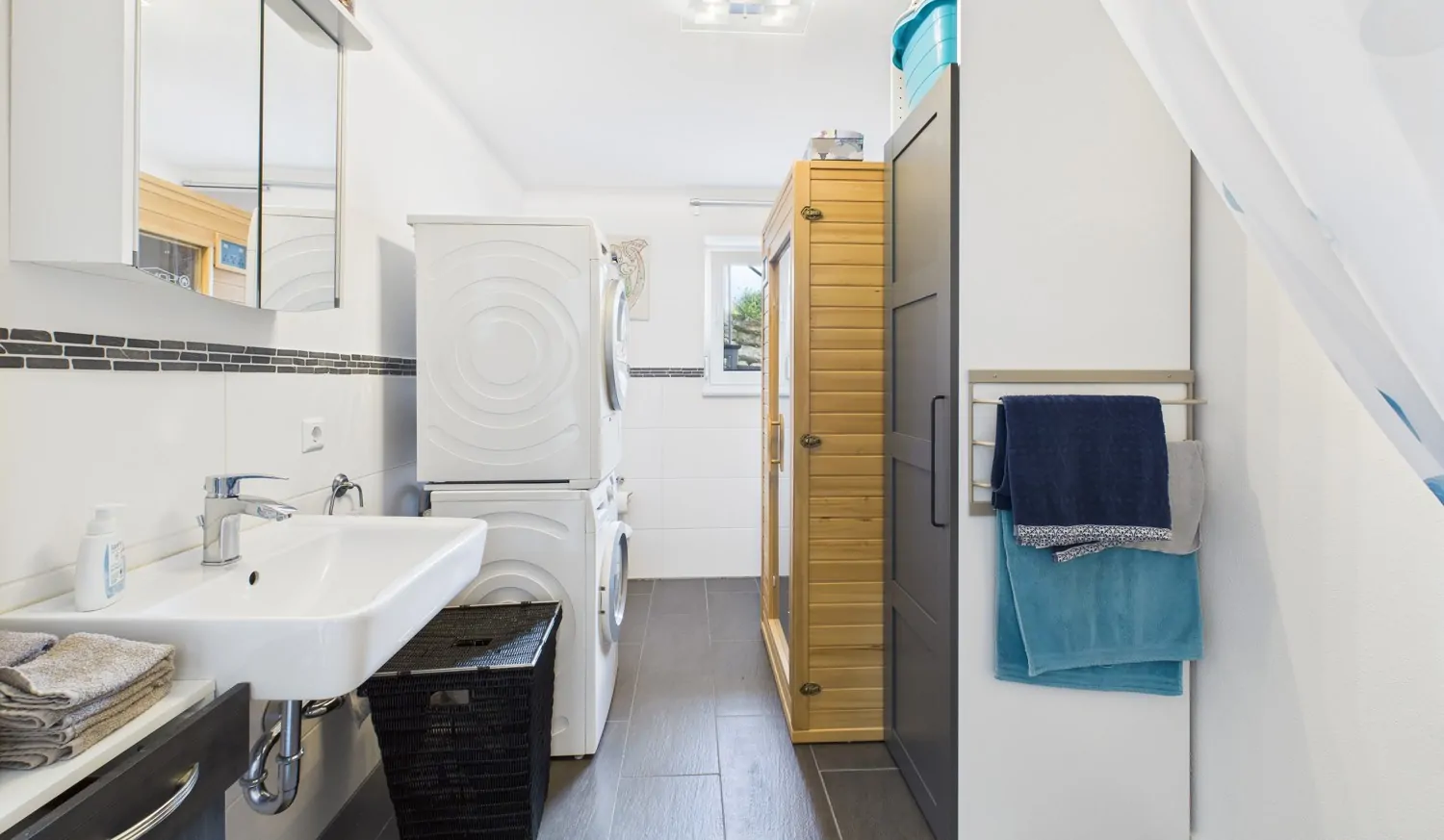 Einliegerwohnung - Bad